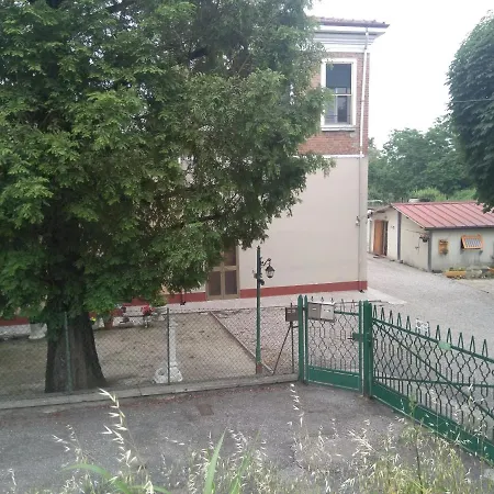 Lilli 3 Apartment Ferrara